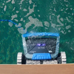 Robot De Piscine Electrique M700 Dolphin -Espace Détente 435556 imgWEB robot electrique m700 dolphin 2 e3dc